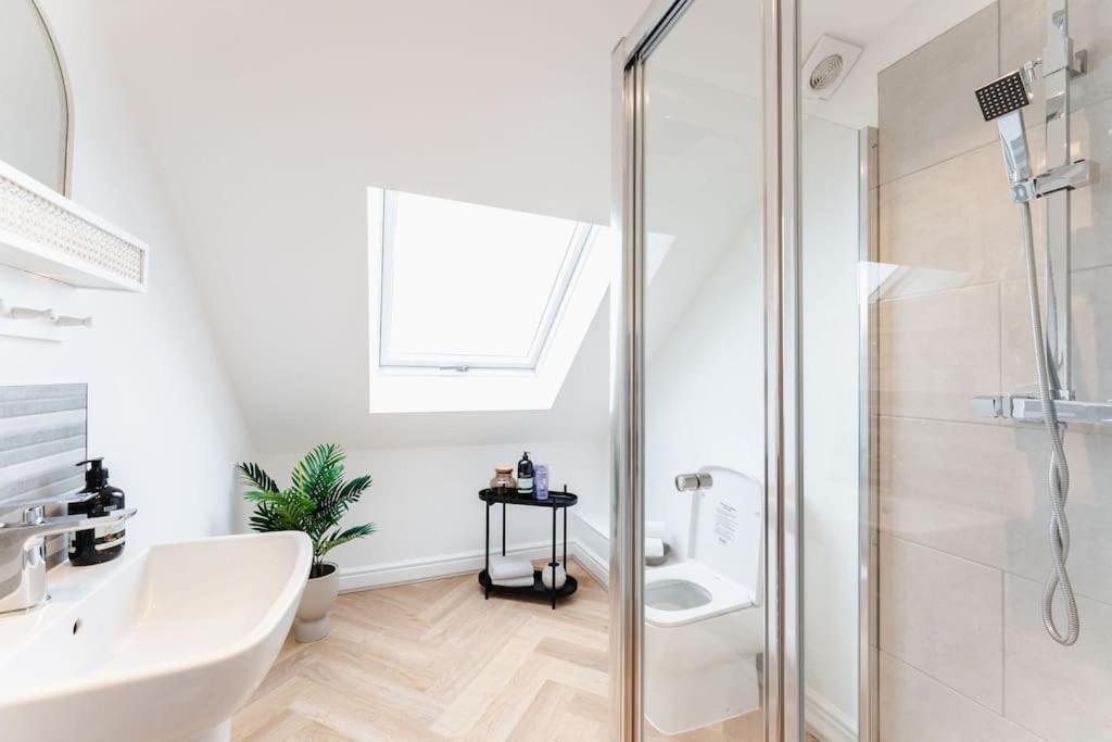 Boutique Apartment - Mazerystays Exley Εξωτερικό φωτογραφία