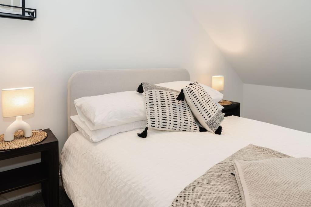 Boutique Apartment - Mazerystays Exley Εξωτερικό φωτογραφία