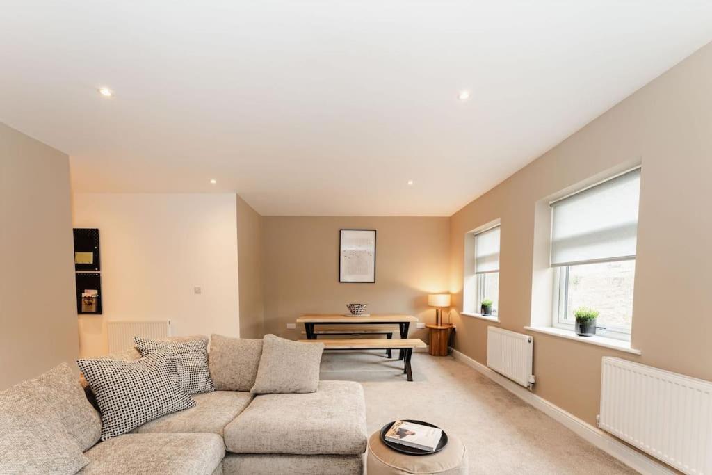 Boutique Apartment - Mazerystays Exley Εξωτερικό φωτογραφία